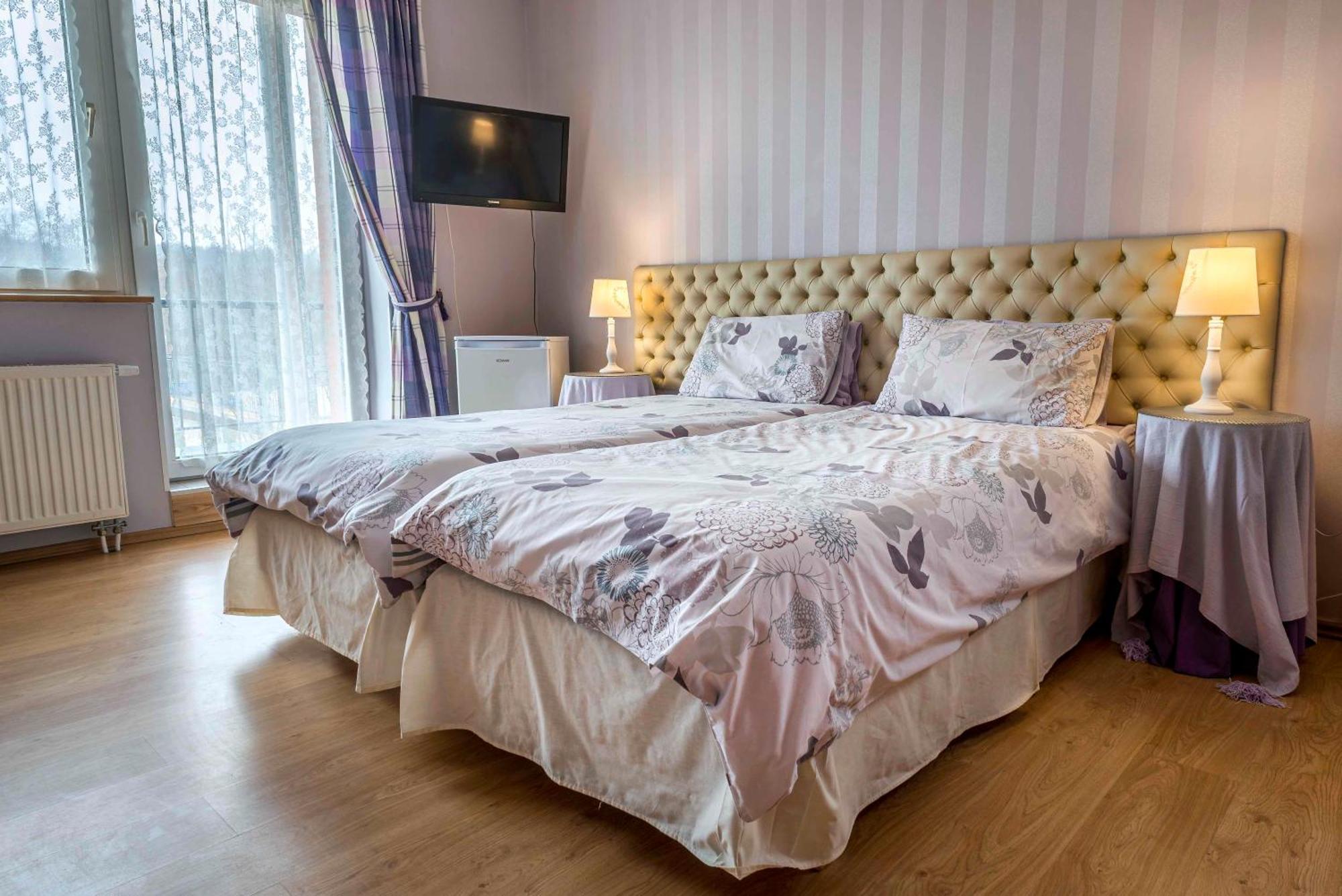 Pensjonat Nad Jeziorem Lakeside Brodnica Dolna Exterior foto